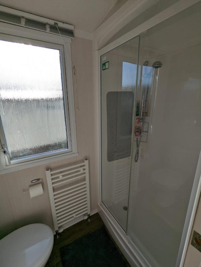 فندق Sleeps 6 Modern And Bright Caravan Littlesea Haven ويموث المظهر الخارجي الصورة